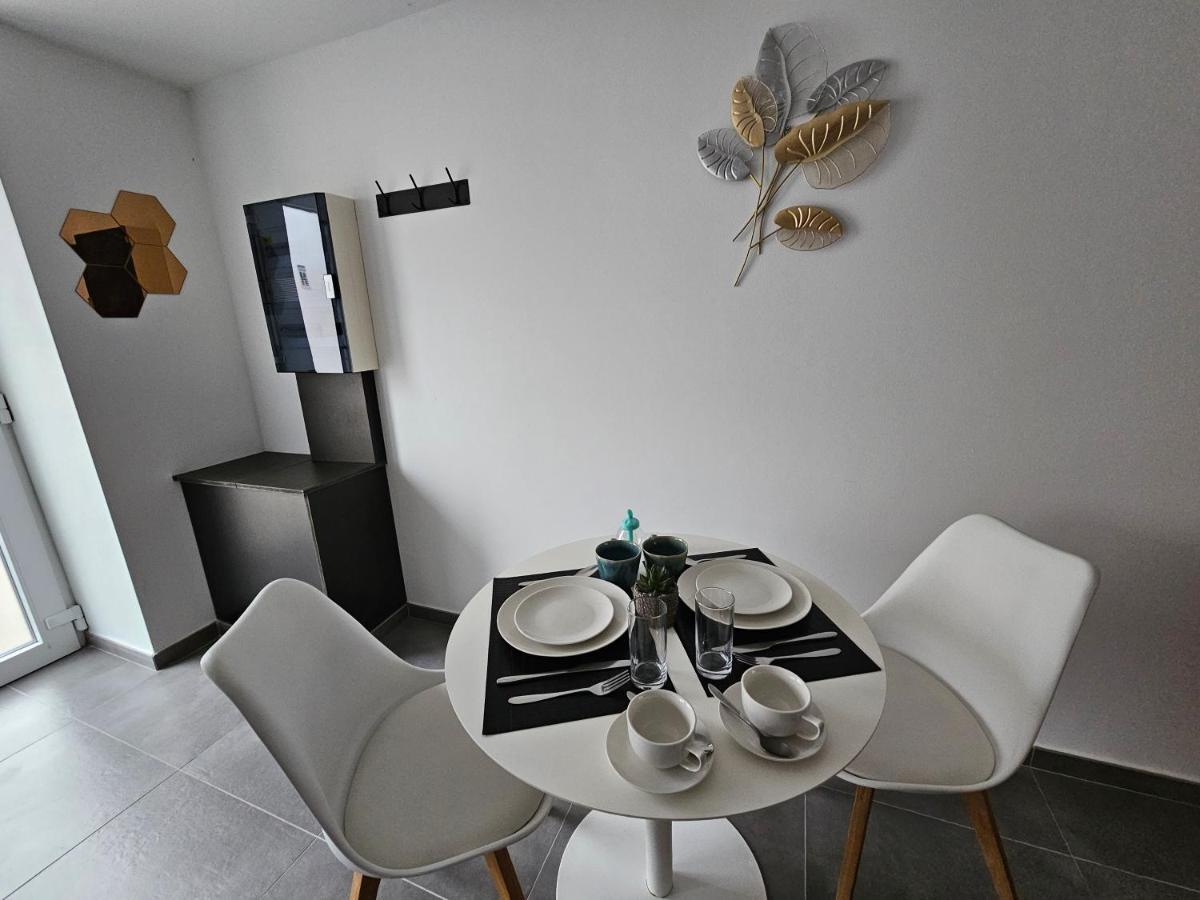Appart'Hotel Trazegnies Courcelles Eksteriør bilde