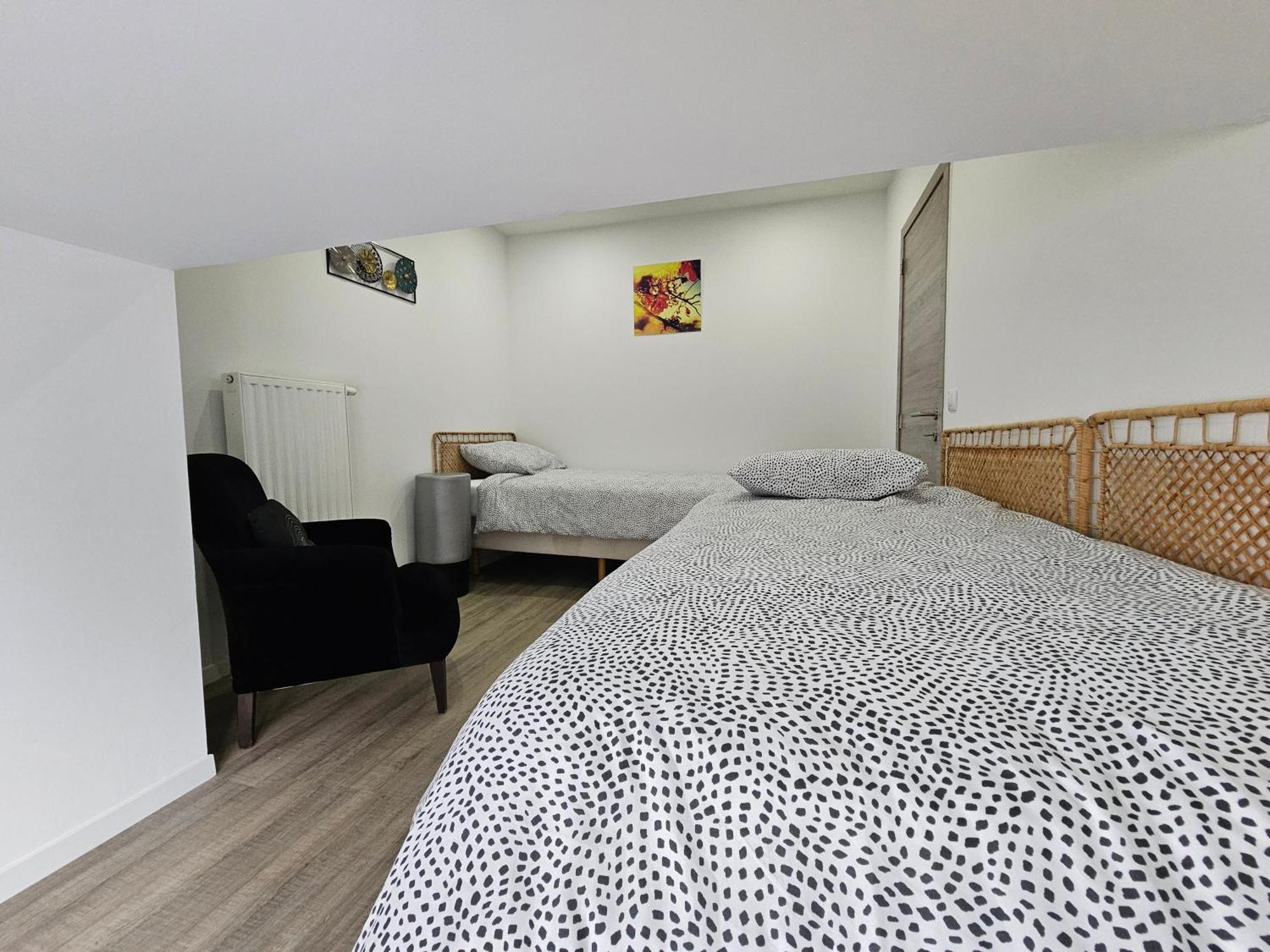 Appart'Hotel Trazegnies Courcelles Eksteriør bilde
